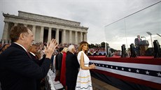 První dáma USA Melanie Trump bhem projevu svého manela a prezidenta Donalda...