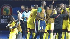 Fotbalisté Beninu se radují z postupu do tvrtfinále Afrického poháru národ.