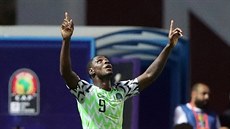 Nigerijský útočník Odion Ighalo slaví gól.