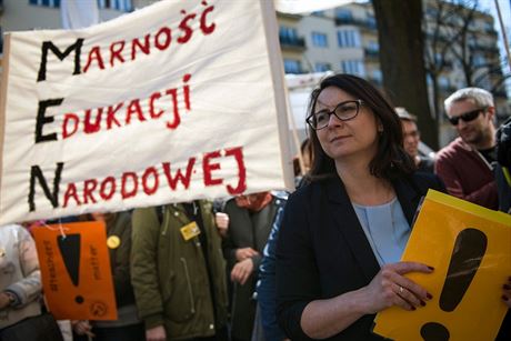 Polský protest uitel proti reform kolství (17. 4. 2019)
