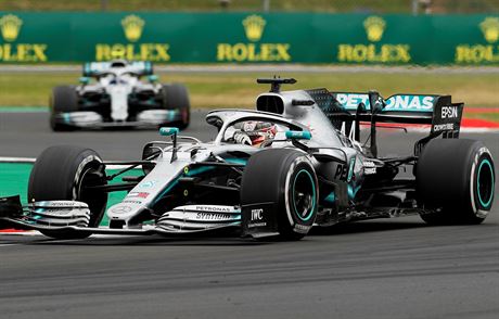 Lewis Hamilton z Mercedesu bhem Velké ceny Británie.