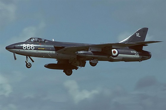 Hawker Hunter v barvách Královského námořnictva