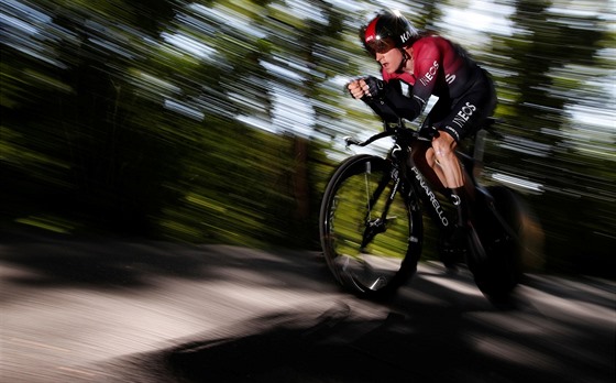 Geraint Thomas na trati časovky v Pau.