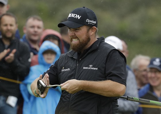 Shane Lowry se raduje ve druhém kole British Open.