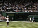 Momentka finále Wimbledonu, ve kterém se utkaly Amerianka Serena Williamsová a...