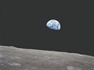 Fotka z mise Apolla 11.