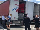 Celnci v Brn nali v kamionu s makedonskou registran znakou pt cizinc...