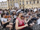 Poulin ra Police Symphony Orchestra zaala na hradeckm festivalu Divadla...