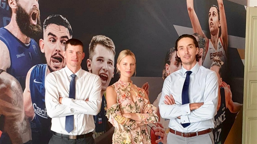 Karolína Kurková přinesla štěstí. Praha bude hostit EuroBasket 2021