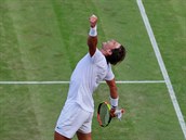 panl Rafael Nadal se raduje z postupu do semifinle Wimbledonu.