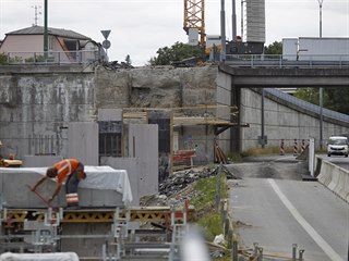 Východní část mostní rampy, propojující Hrotovickou ulici se Sportovní, byla ve...