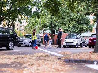 Bílá čára v pardubických ulicích vzbudila u mnohých lidí zájem.