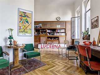 Multifunkční místnost slouží pro odpočinek, kulturní akce i jako pracovna. Na...
