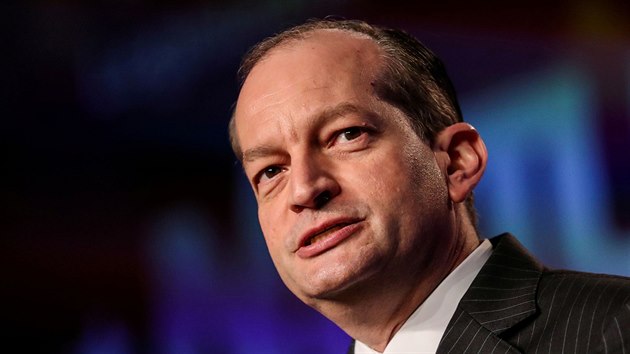 Americk ministr prce Alex Acosta