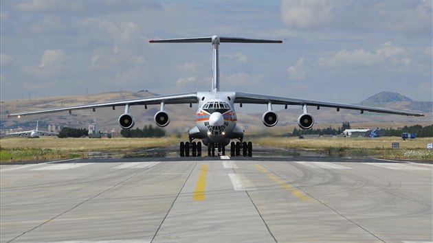 Prvn zsilka ruskho protivzdunho systmu S-400 dorazila do Turecka