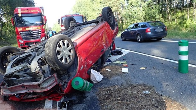 U Jtravy se srazilo osobn a nkladn auto.