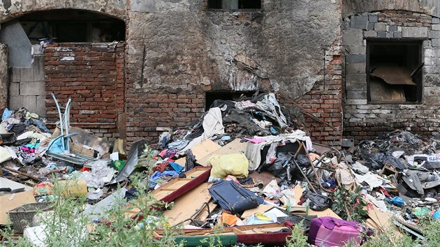 V okrajovch tvrtch st nad Labem, kde ije ada sociln slabch, panuje velk nepodek. (Sklsk ulice 11. 7. 2019)