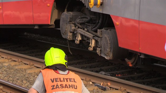 V Praze na Vinohradsk ulici vykolejila tramvaj. (19. ervence 2019)