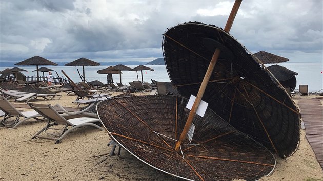 Bylo to hrozné, líčí turistka. Při bouři zemřeli v Chalkidiki dva Češi -  iDNES.cz