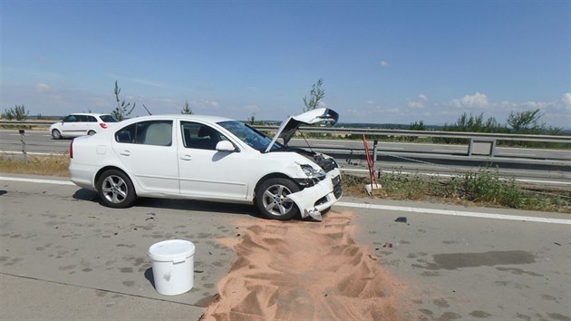 Nehoda na D11 u Hradce Krlov (11. 7. 2019)