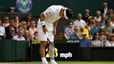Japonec Kei Niikori bhem tvrtfinále Wimbledonu.