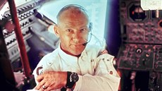 Americký vojenský pilot a astronaut Buzz Aldrin byl druhým lovkem, který...