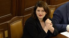 Ministryn Jana Maláová (vlevo) a Alena Schillerová