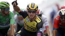 Nizozemský cyklista Dylan Groenewegen slaví triumf v 7. etap Tour de France.