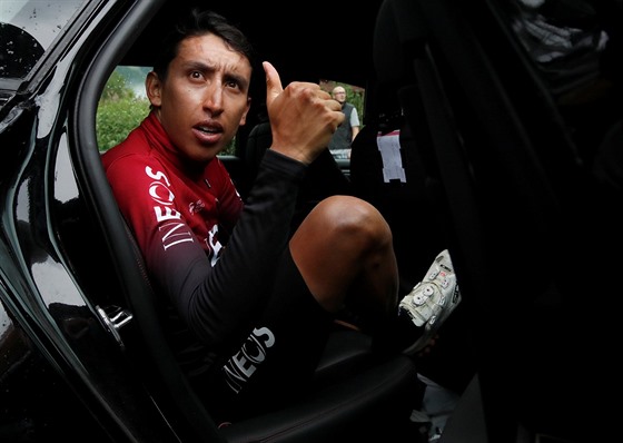 Já vedu Tour? No kdy to íkáte... Egan Bernal po zruení etapy.