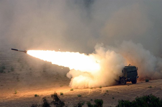 Americký raketomet M142 HIMARS (High Mobility Artillery Rocket System)