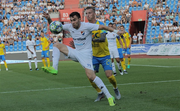 Roky v Rize mu přinesly syna i rolexky do trezoru. Zbrojovce nabízí Mareš zkušenost