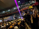 V Hongkongu protestují statisíce lidí proti vlád. (21. ervence 2019)
