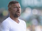 Trenér Bohemians Martin Haek sleduje duel svých svenc proti Mladé Boleslavi.