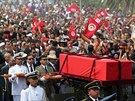 V Tunisu probhl poheb zesnulého prezidenta Kaída Sibsího. (27. ervence 2019)