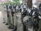 Policie v Hongkongu pouila proti demonstrantm slzný plyn a gumové projektily