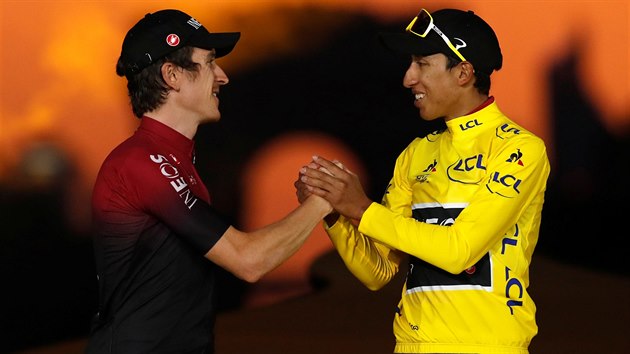 PARCI. Geraint Thomas (vlevo) a Egan Bernal z Ineosu obsadili prvn dv msta.