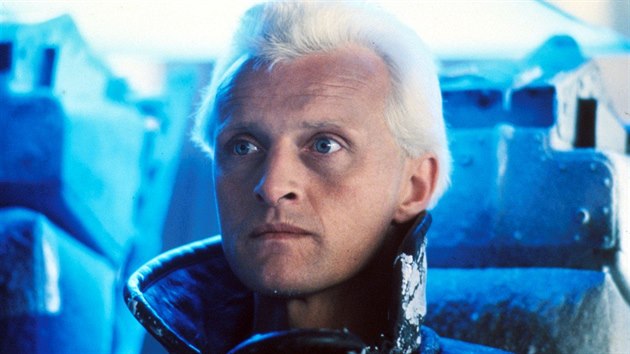 Rutger Hauer v roli Roye Battyho v kultovnm sci-fi Blade Runner.