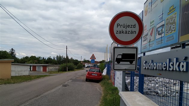 Suchomelská ulice v Českých Budějovicích.