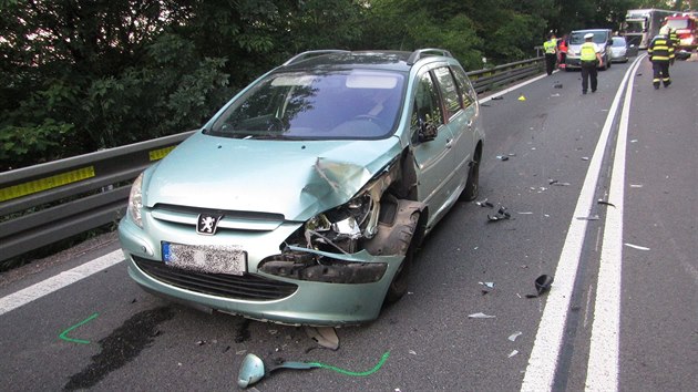 Nehoda se stala na silnici I/50 v buchlovských horách u odbočky na obec Staré Hutě.
