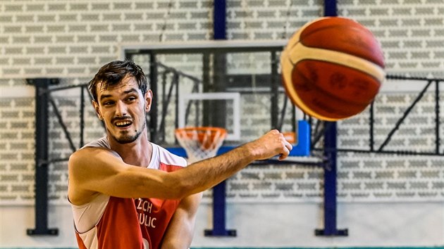 Viktor Plpn na trninku eskch basketbalist