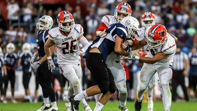 Momentka z Czech Bowlu mezi Ostravou Steelers a Prague Lions (bl)