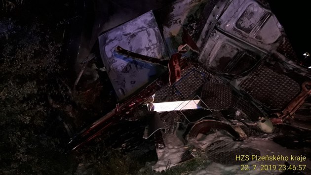 Tragick� nehoda, p�i n� uho�el p�tadvacetilet� spolujezdec, se stala v obci Sytno na Tachovsku.