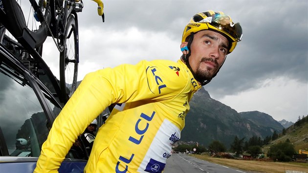 Nepli naden Julian Alaphilippe po peruen 19. etapy Tour de France.