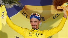 Ve lutém dresu lídra Tour de France nadále zstává Julian Alaphilippe.