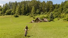 Archeologický park Havránok dokumentuje keltské osídlení v oblasti.