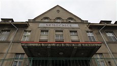„Nemůžeme dát 70 milionů korun za nefungující nemocnici. Musíme hledat rozumný kompromis,“ říká hejtman Oldřich Bubeníček.