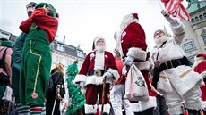 Santa Clausové z celého světa se sjeli na každoroční kongres do dánské Kodaně....