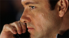 Kevin Spacey ve filmu Vyjednava� (1998)