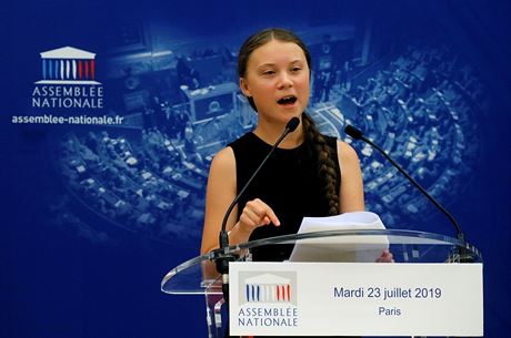 Thunbergov mluvila ve francouzskm parlamentu (23. ervence 2019).