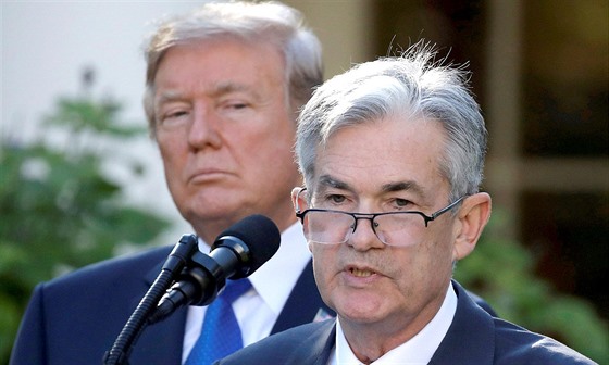 Pedseda Federálního rezervního systému (Fed) Jerome Powell a americký...